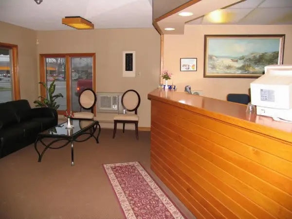 Seven Oakes Motel Main image
